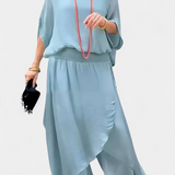 Flavia | Bred Top og Asymmetrisk Nederdel - Komplet Sæt